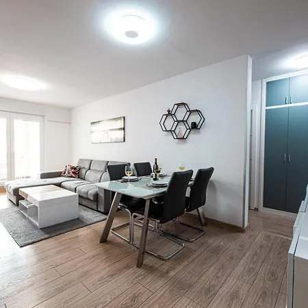 Ancalagon Apartment